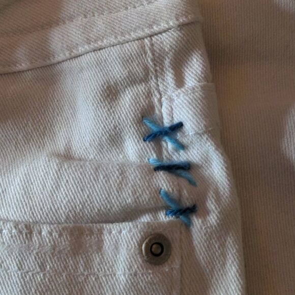 Yakum white capri jeans size 26‎ - Picture 9 of 16